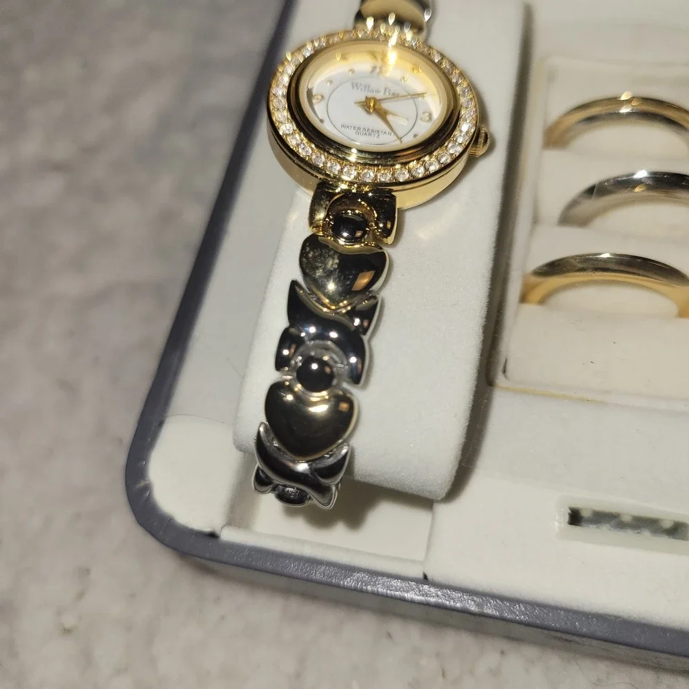 Willow Bay‎ Women's Gold Tone Watch Ring Set Quartz Crystal Bezel Gift Box